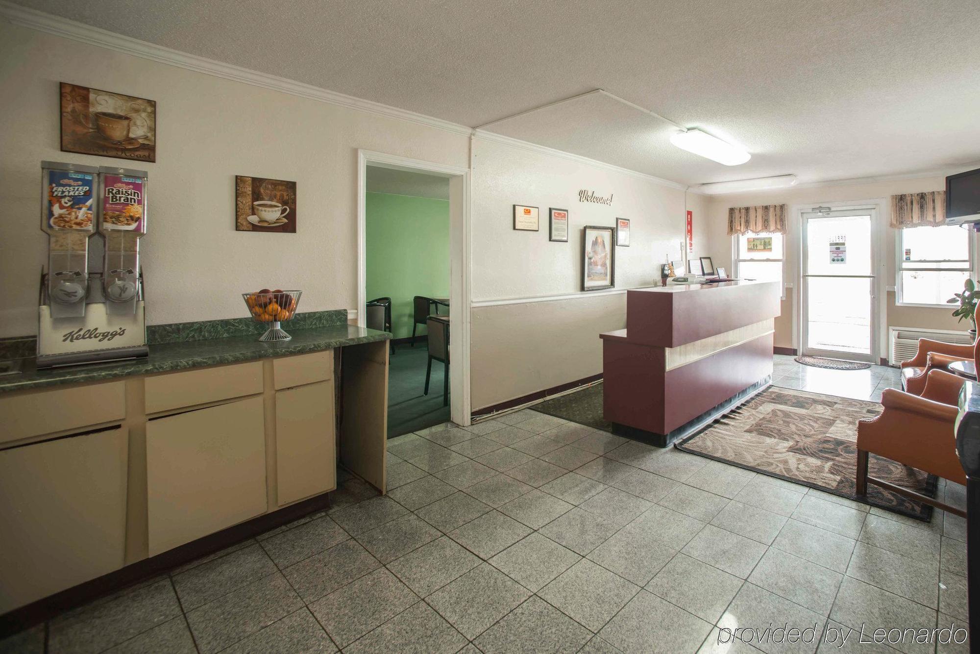 Econo Convention Center Lodge